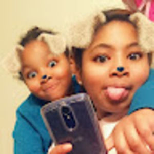 Meet your Posher, Daisey